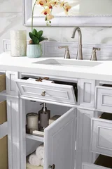 Bristol 60" Single Vanity, Bright White w/ 3 CM White Zeus Silestone Top