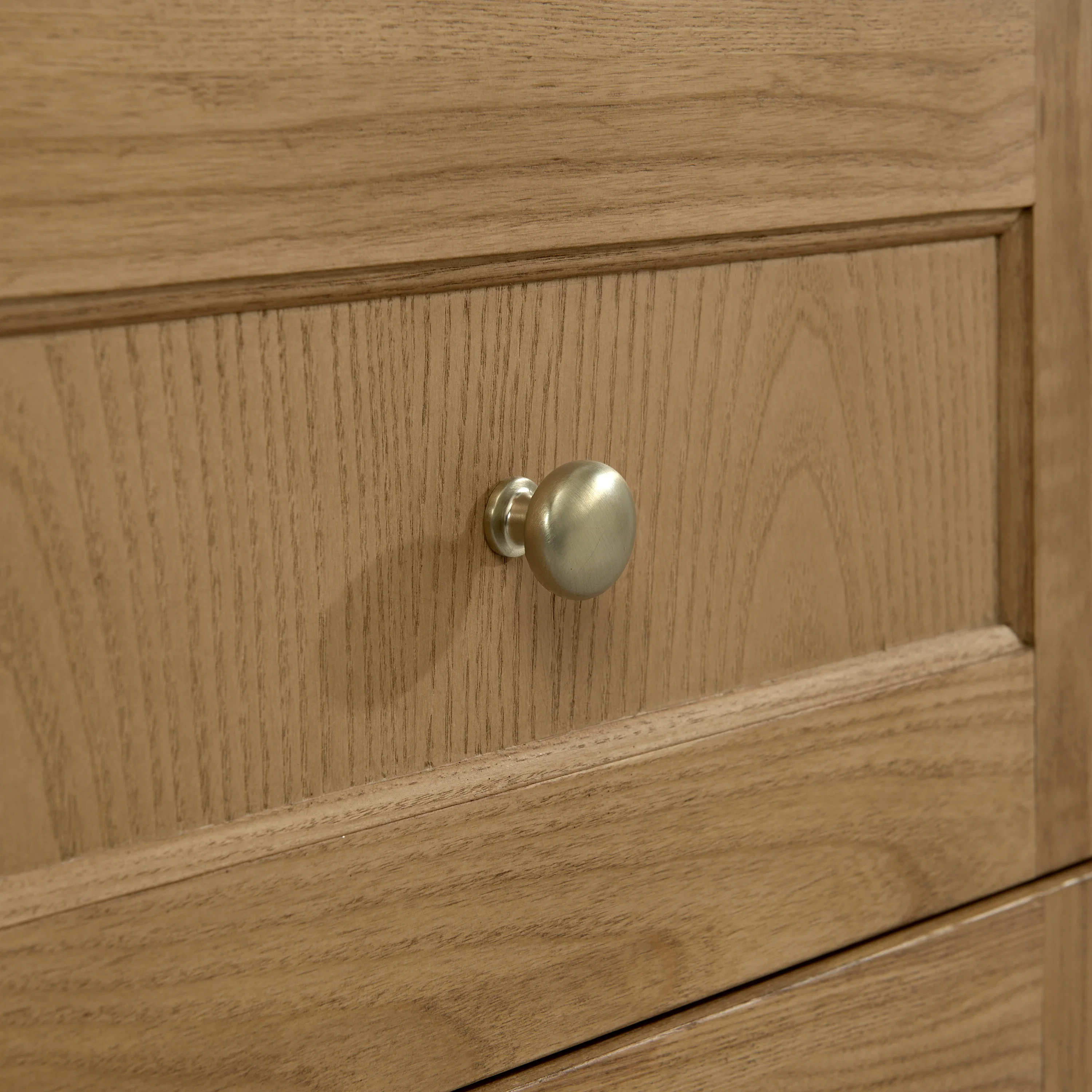 Breckenridge Linen Cabinet, Light Natural Oak