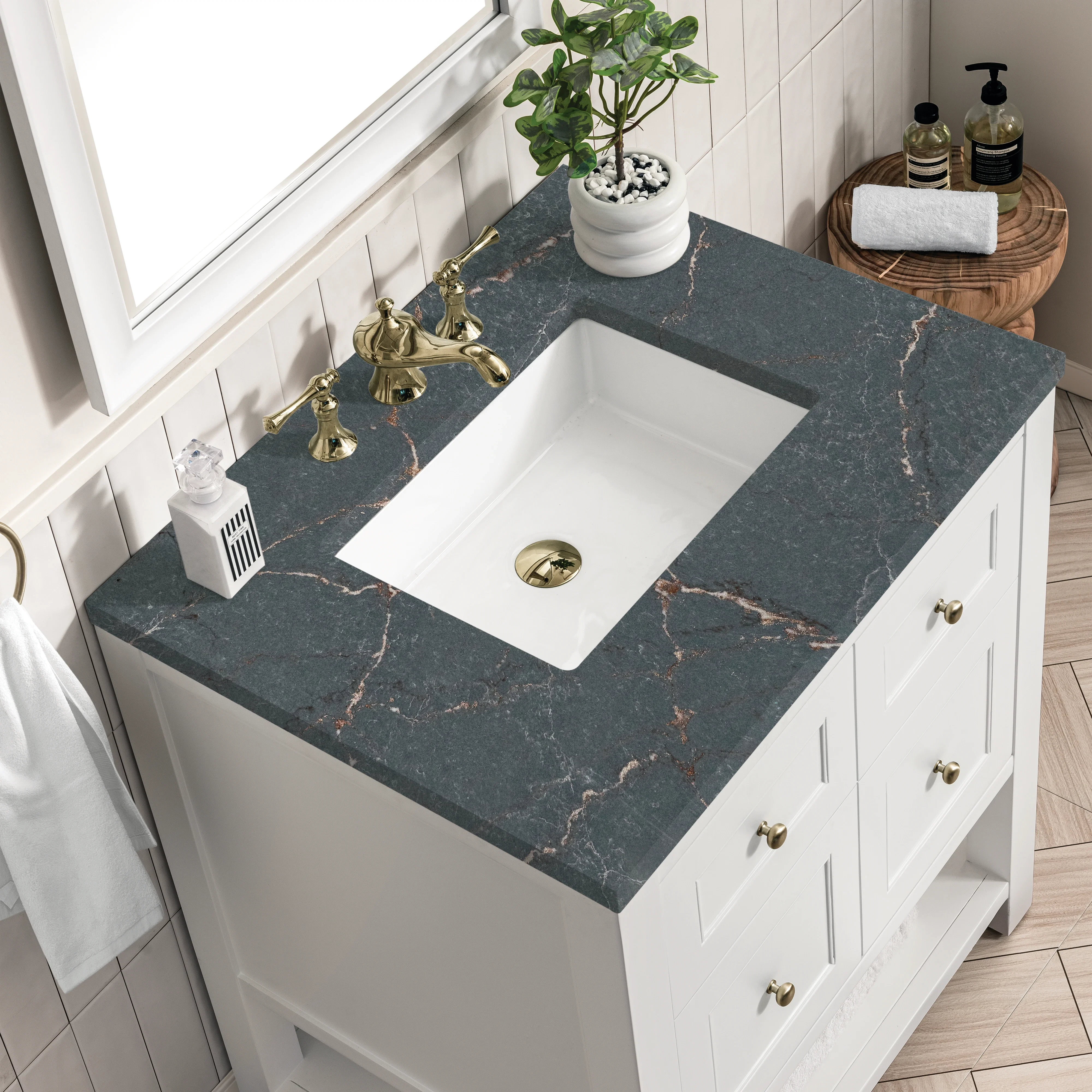 Breckenridge 30" Single Vanity, Bright White w/ 3 CM Parisien Bleu Top