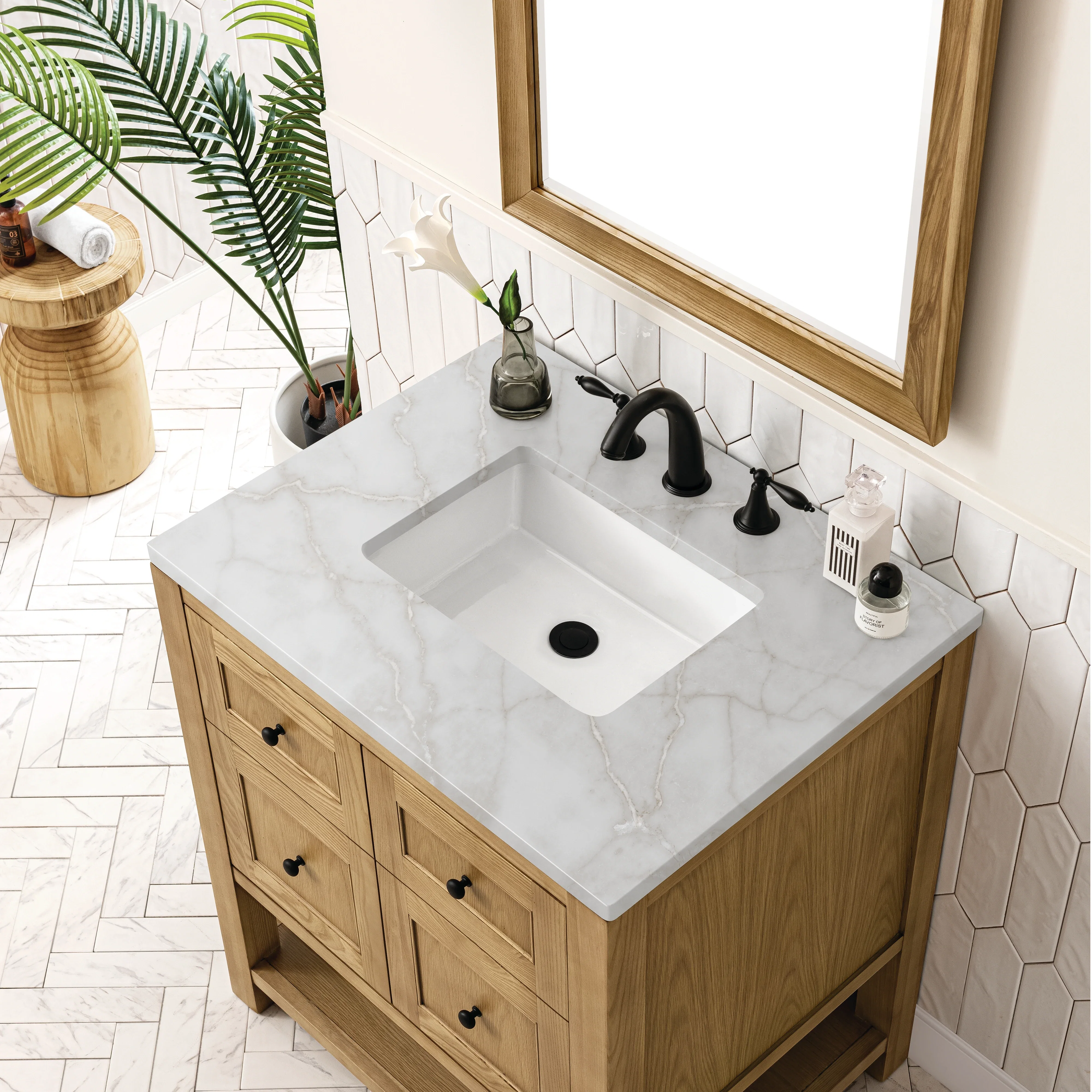 Breckenridge 30" Single Vanity, Light Natural Oak w/ 3 CM Victorian Silver Top