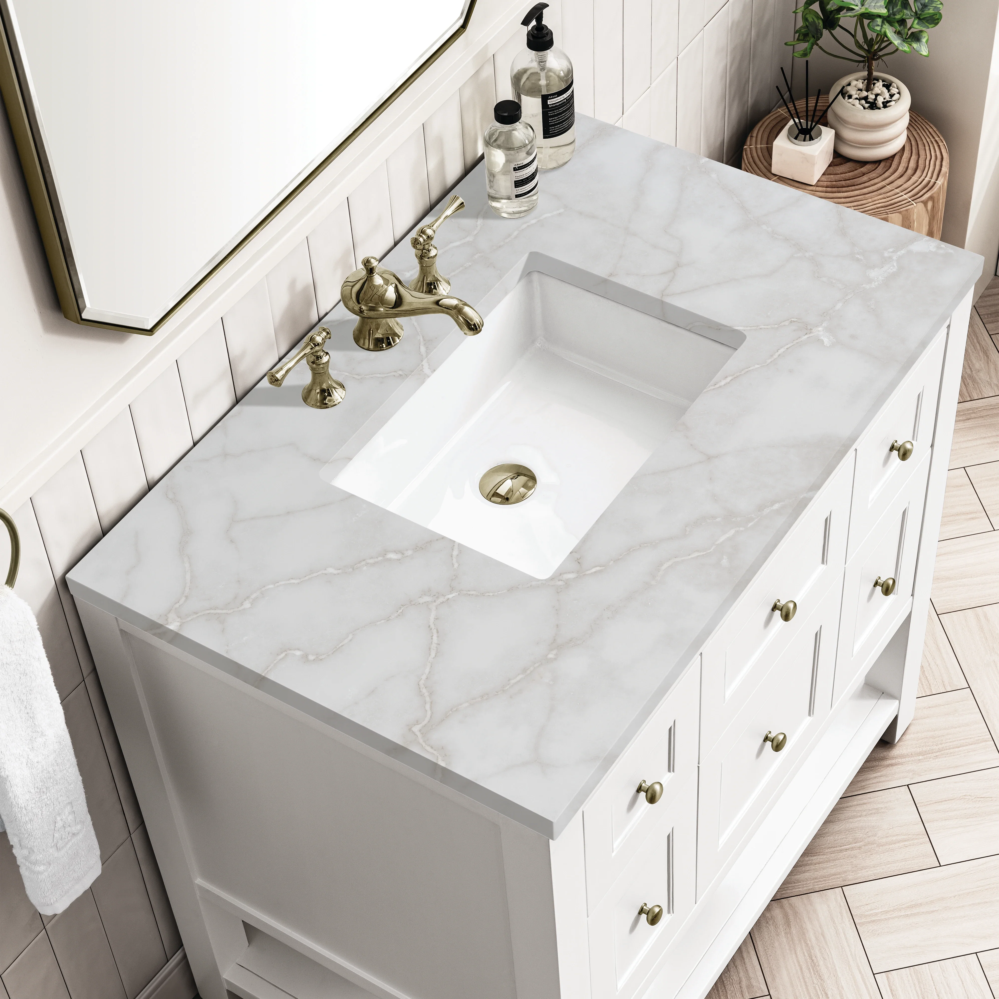 Breckenridge 36" Single Vanity, Bright White w/ 3 CM Victorian Silver Top