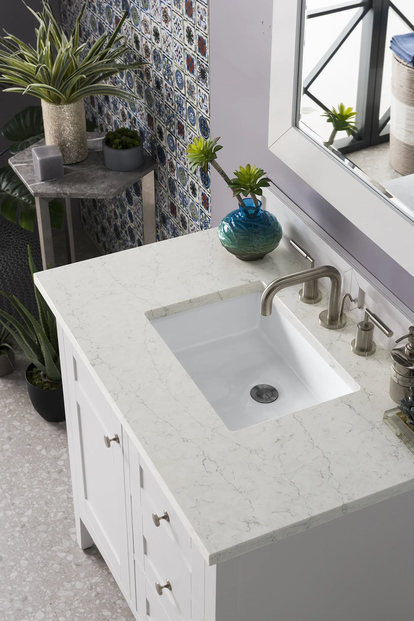 Palisades 36" Single Vanity, Bright White w/ 3 CM Eternal Jasmine Pearl Silestone Top