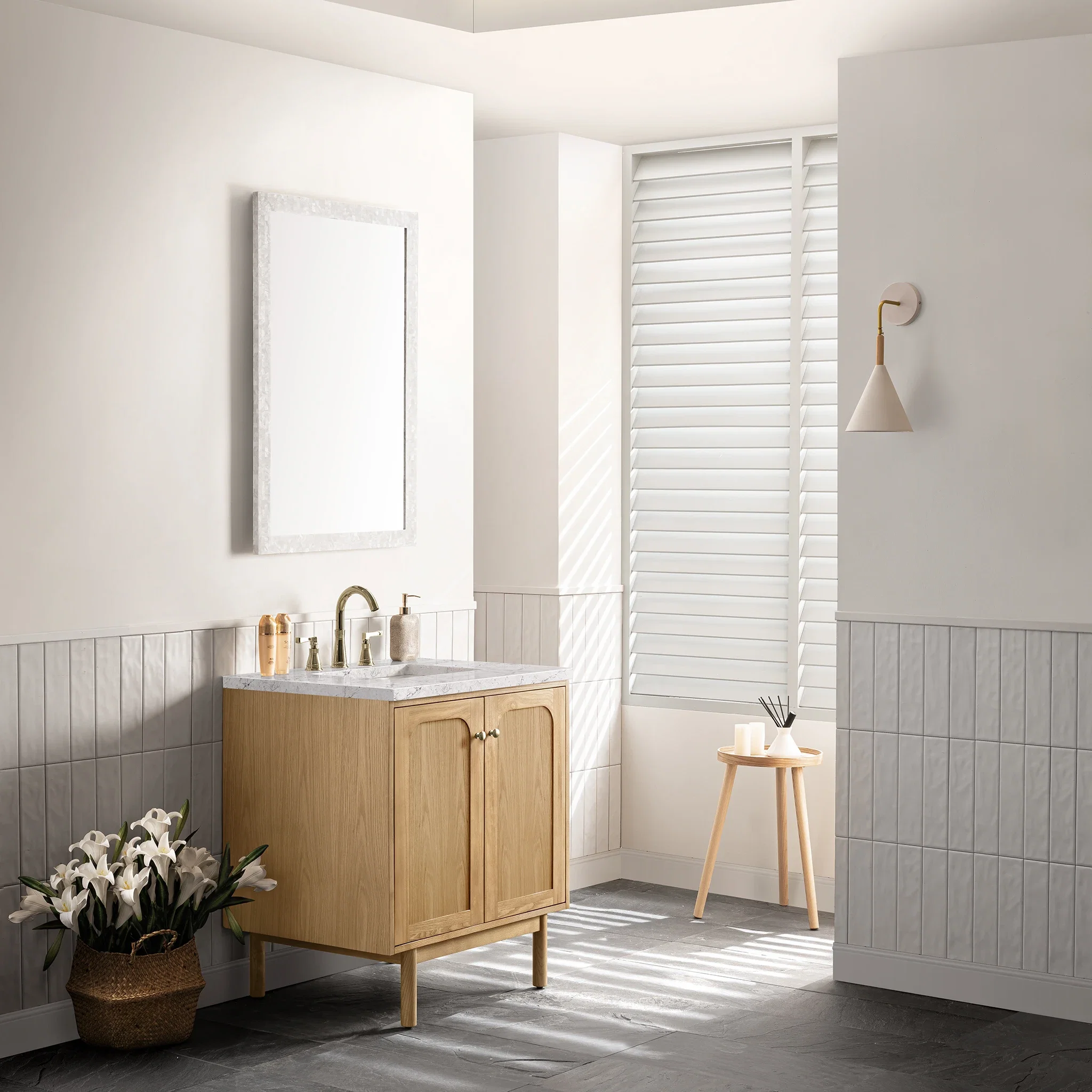Laurent 30" Single Vanity, Light Natural Oak w/ 3 CM Eternal Jasmine Pearl Top