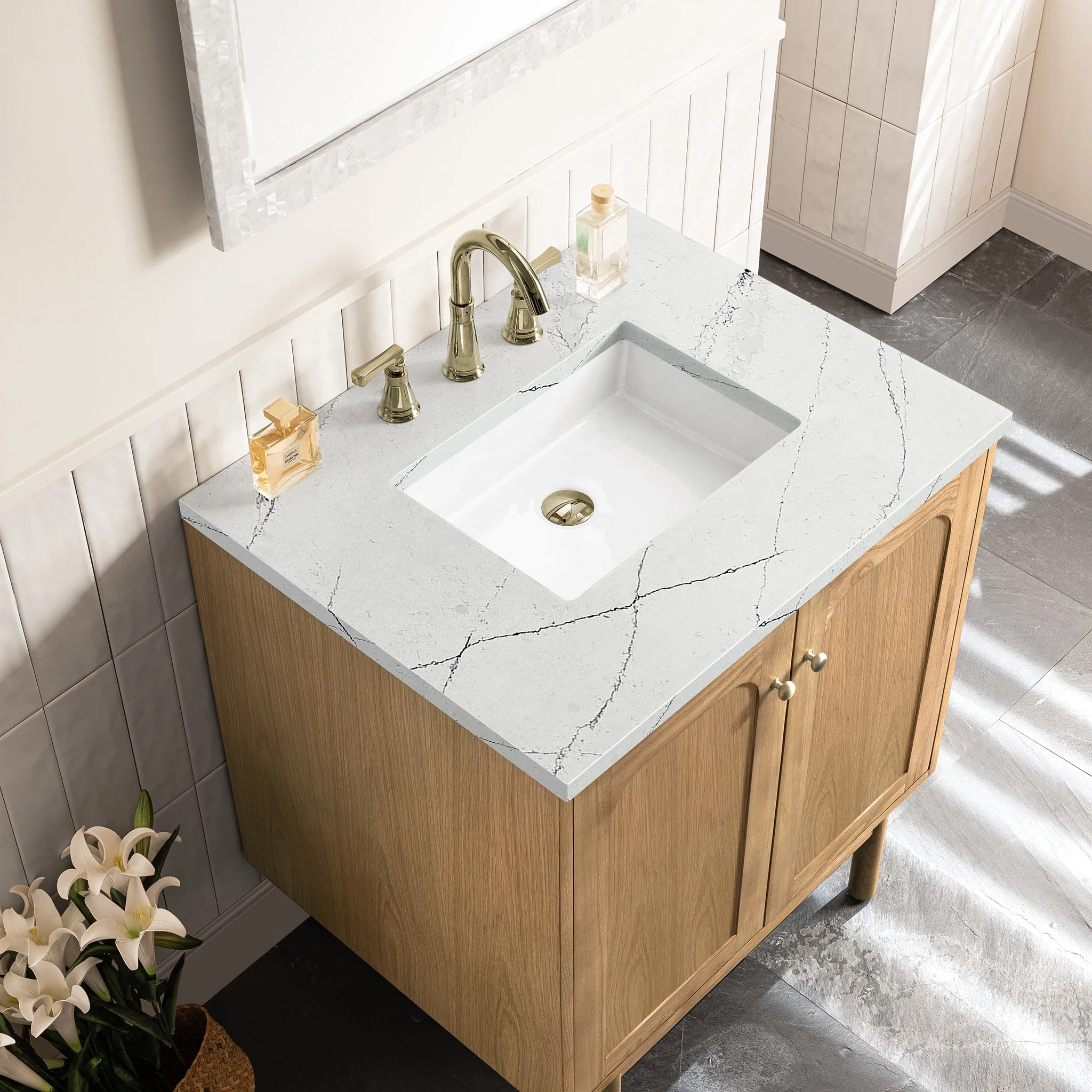 Laurent 30" Single Vanity, Light Natural Oak w/ 3 CM Ethereal Noctis Top