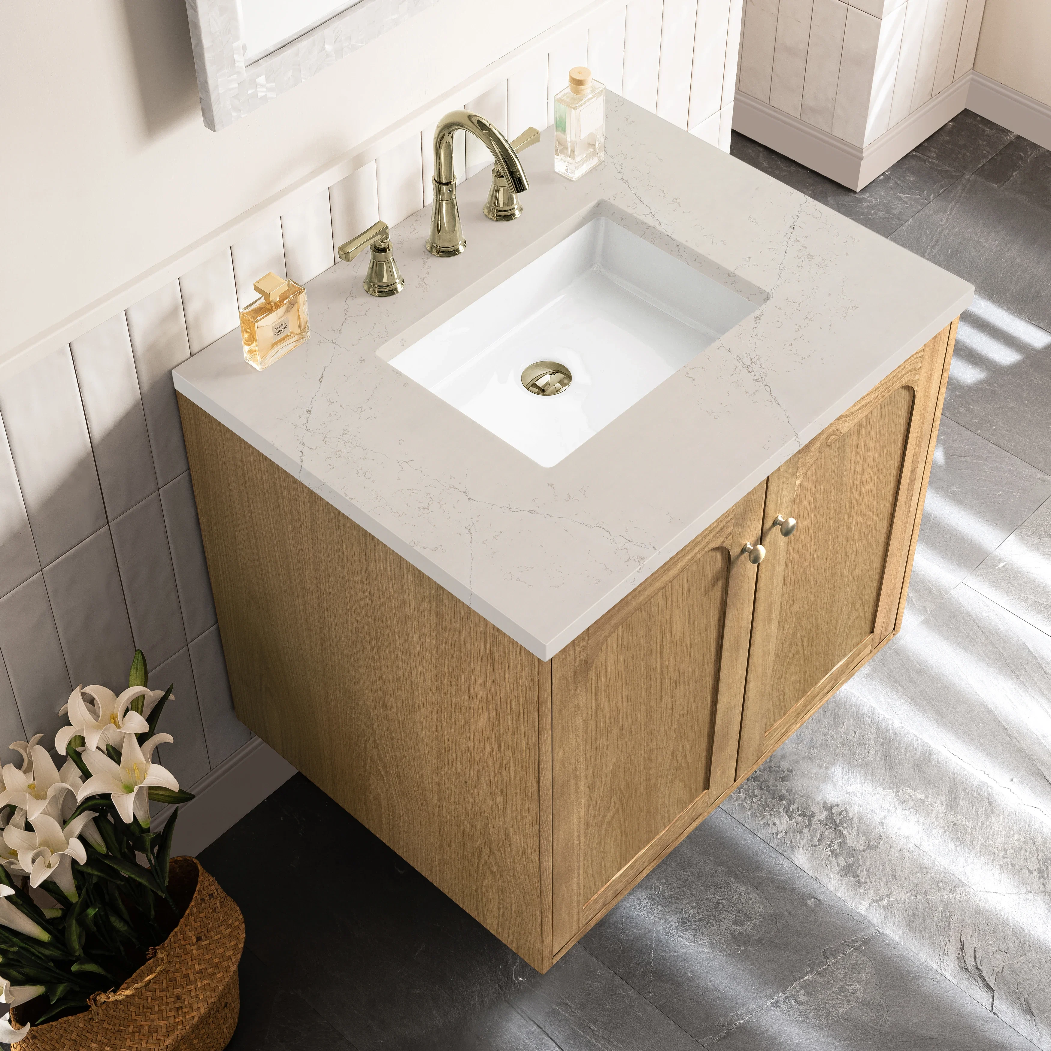 Laurent 30" Single Vanity, Light Natural Oak, w/ 3 CM Siberian Silestone Top