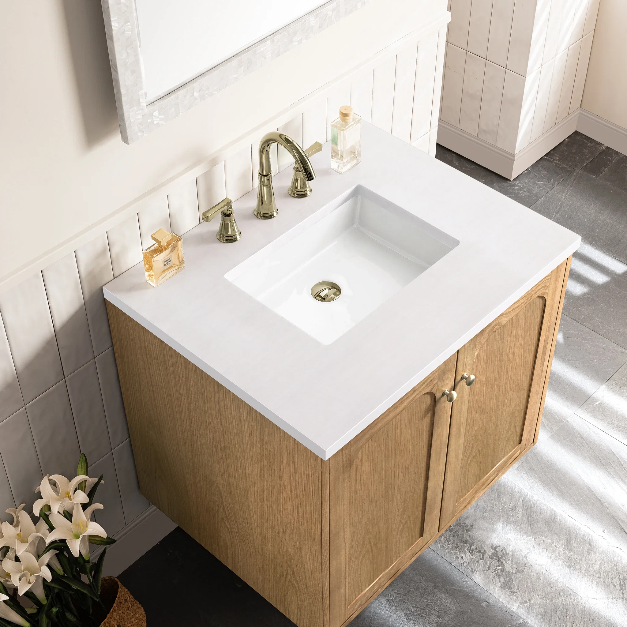 Laurent 30" Single Vanity, Light Natural Oak w/ 3 CM White Zeus Top
