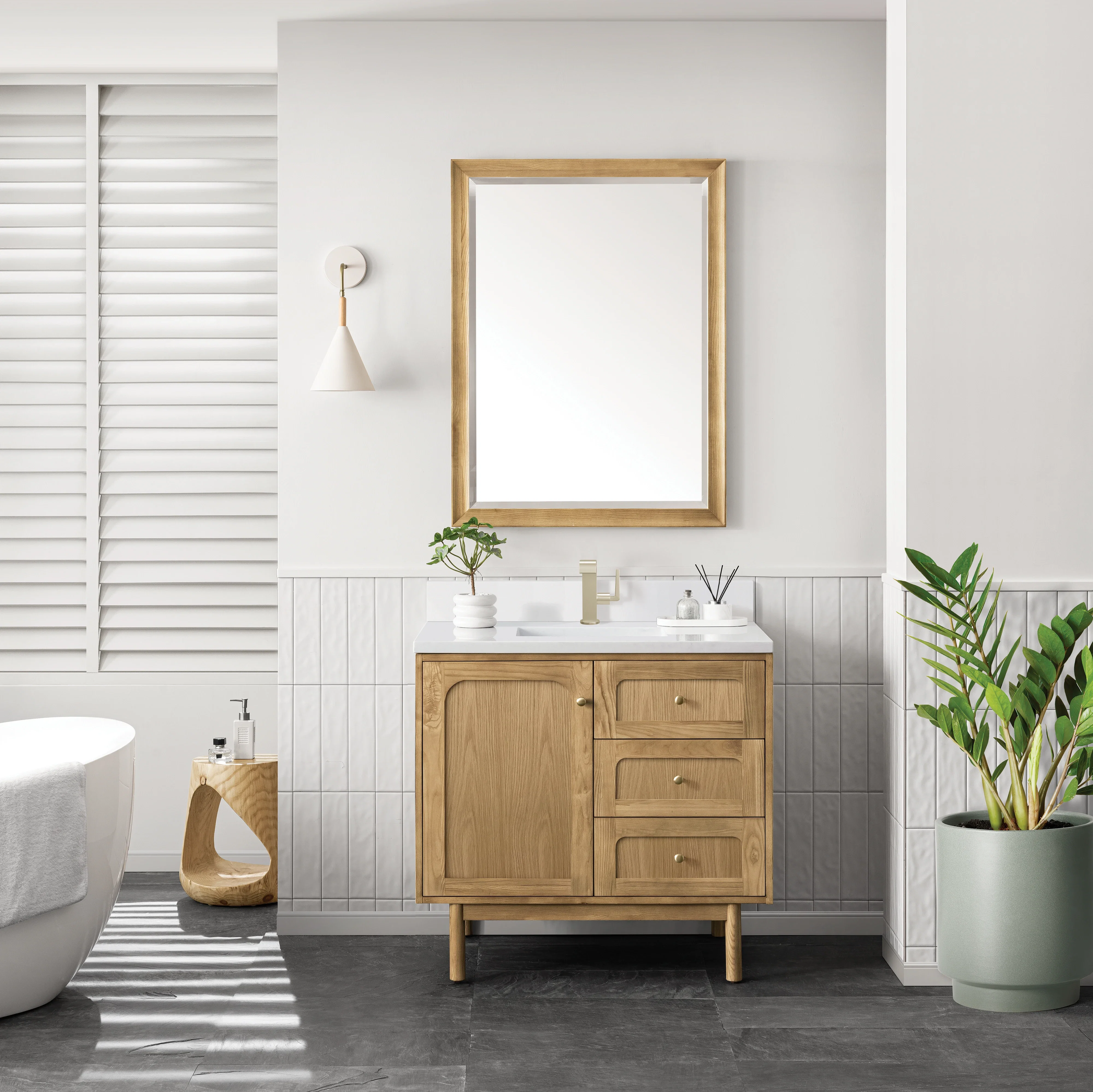 Laurent 36" Single Vanity, Light Natural Oak w/ Single Hole 3 CM White Zeus Top & Backsplash