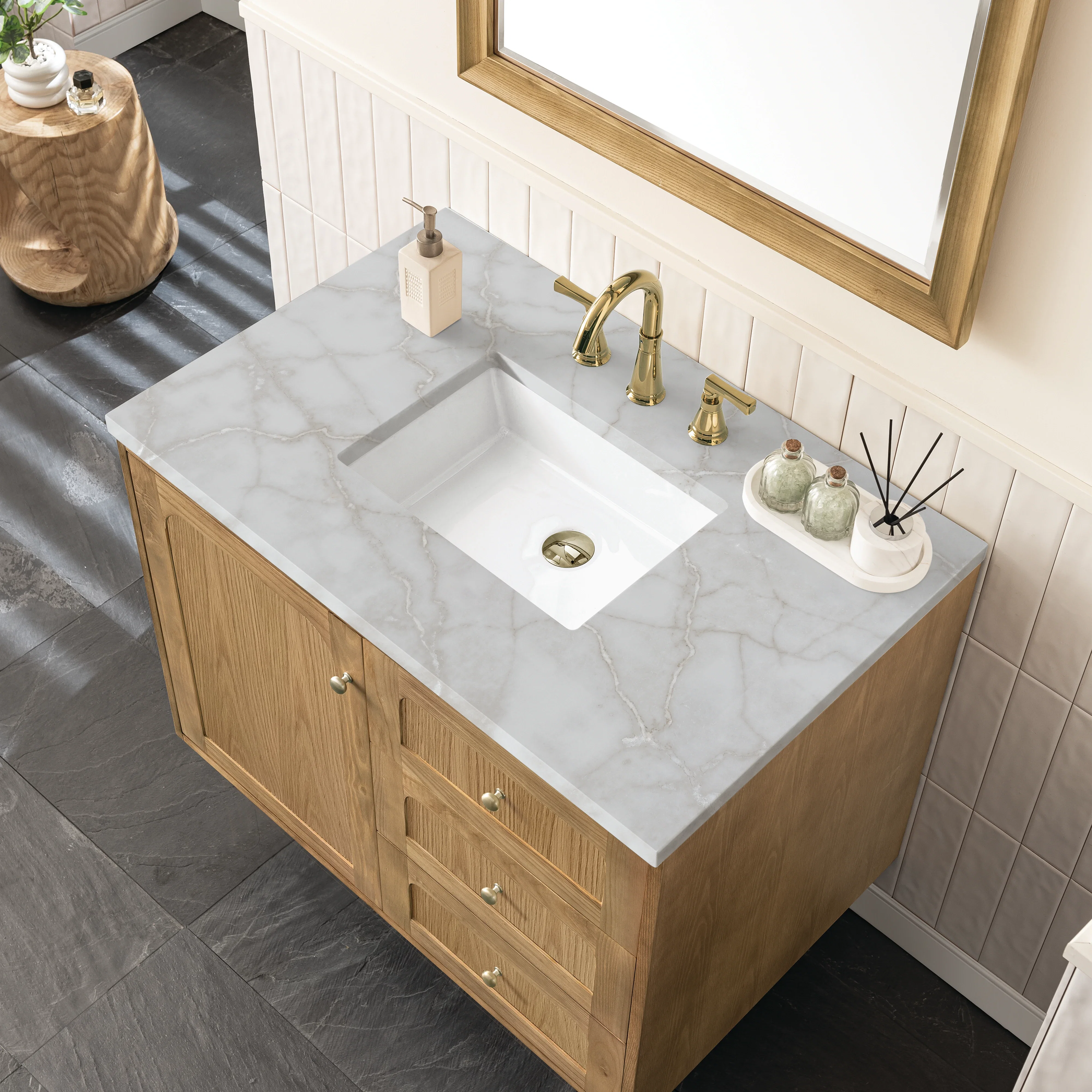 Laurent 36" Single Vanity, Light Natural Oak w/ 3 CM Victorian Silver Top