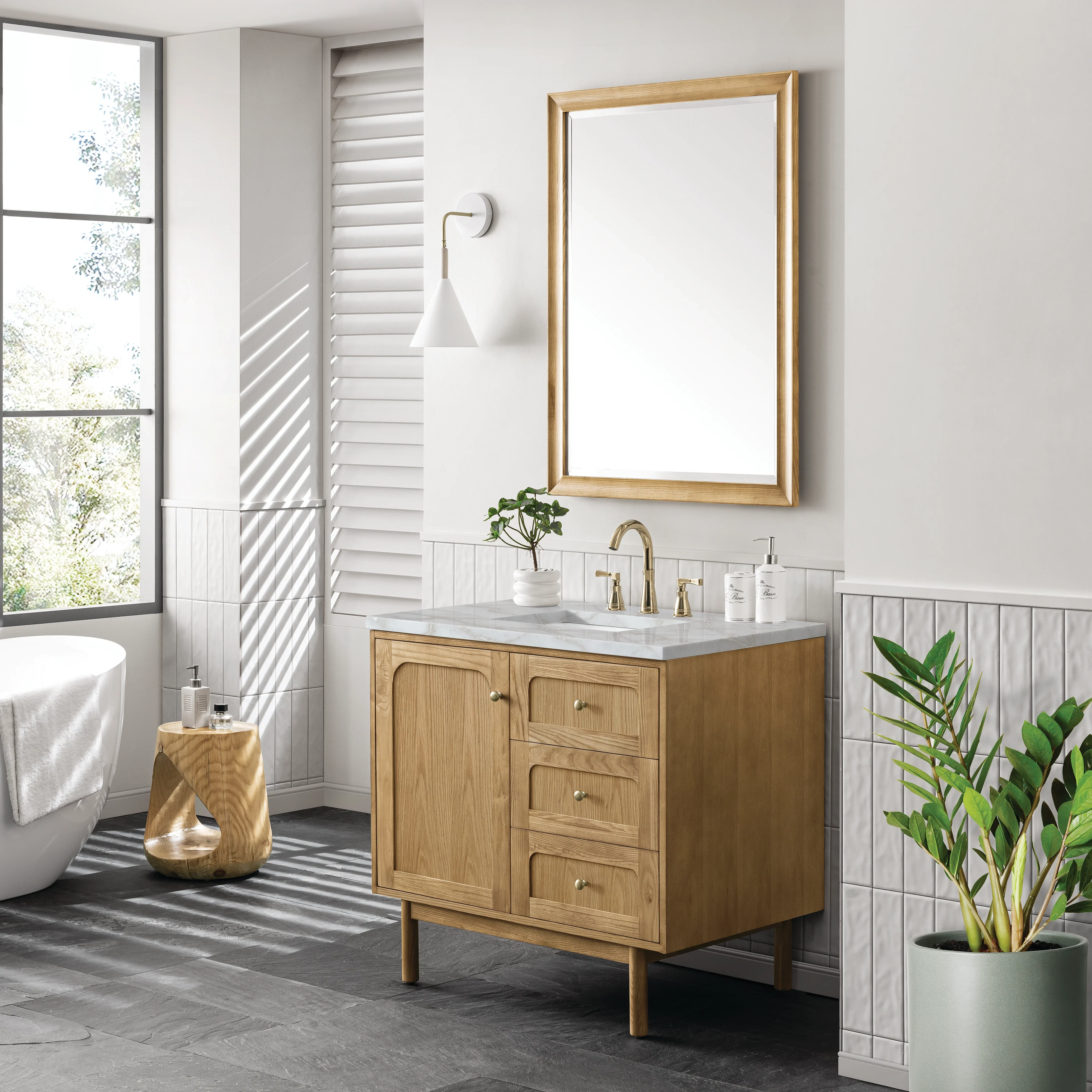 Laurent 36" Single Vanity, Light Natural Oak w/ 3 CM Victorian Silver Top