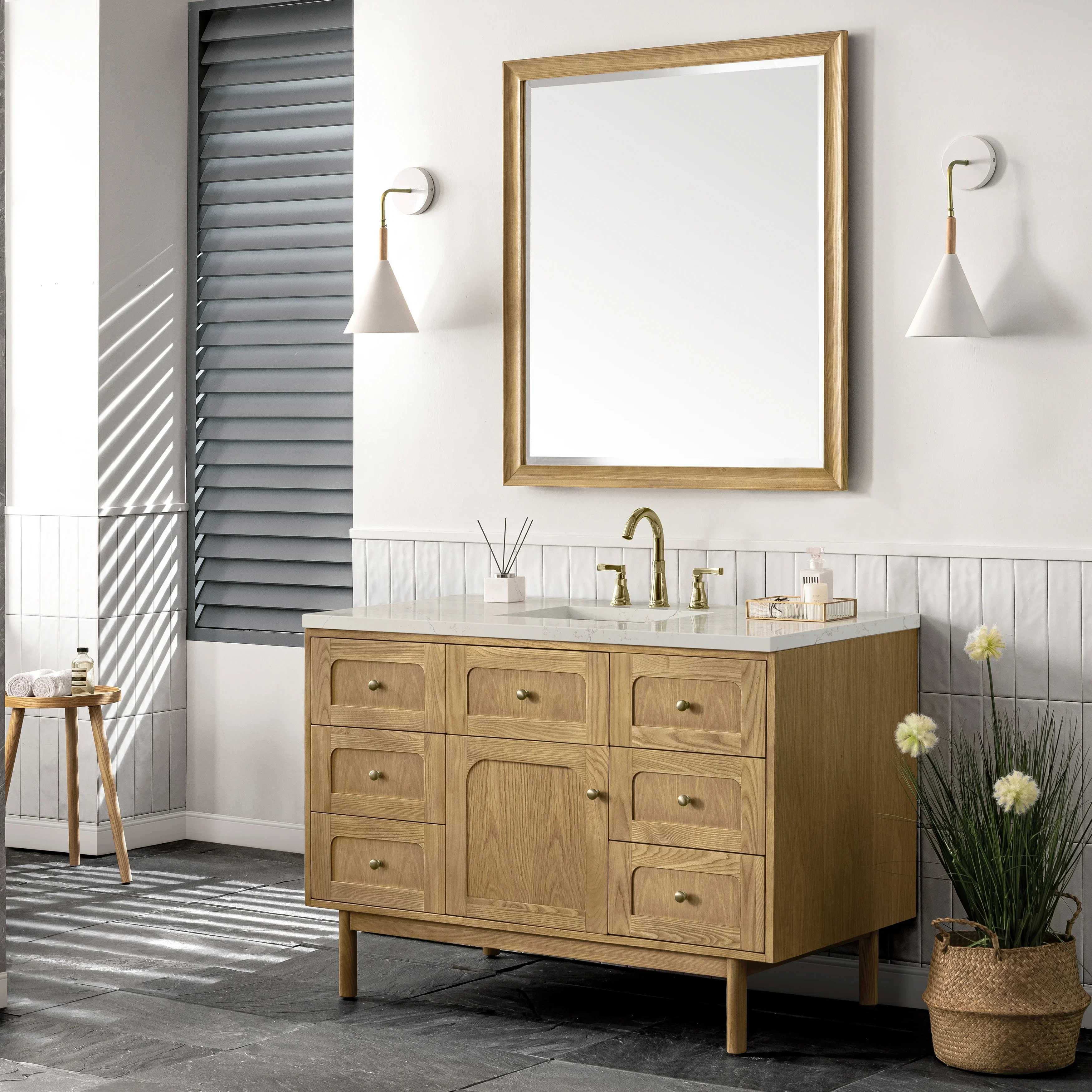 Laurent 48" Single Vanity, Light Natural Oak, w/ 3 CM Siberian Silestone Top