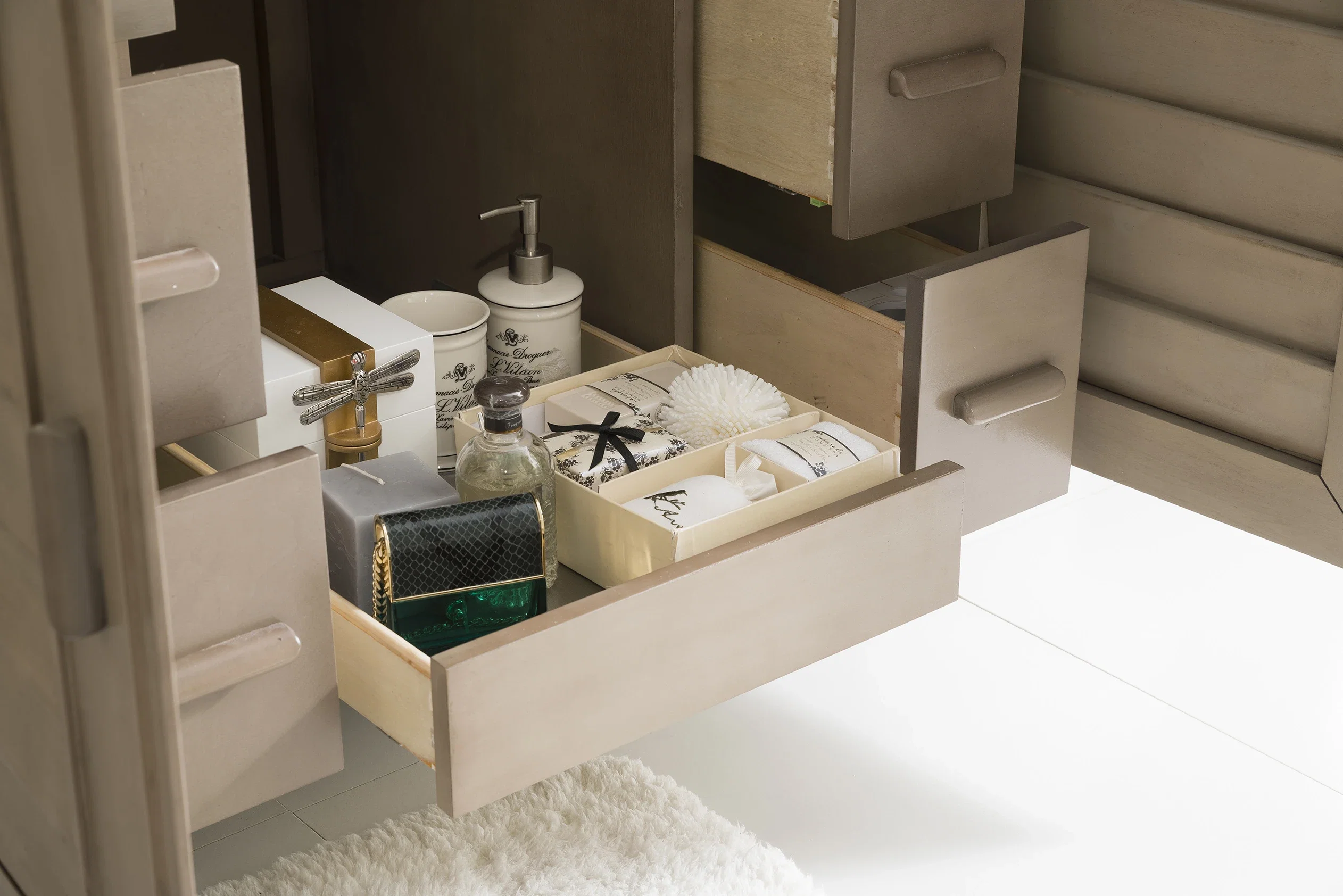 Portland 36" Single Vanity, Whitewashed Walnut, w/ 3 CM Phantome Eclos Top
