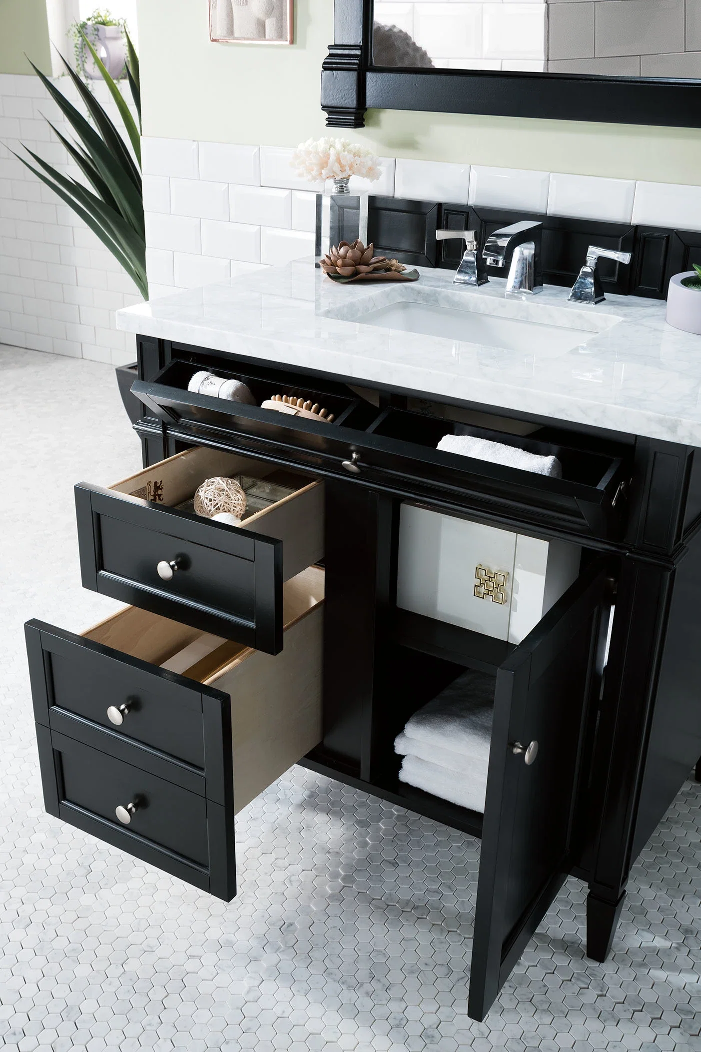 Brittany 36" Single Vanity, Black Onyx w/ 3 CM Carrara Marble Top