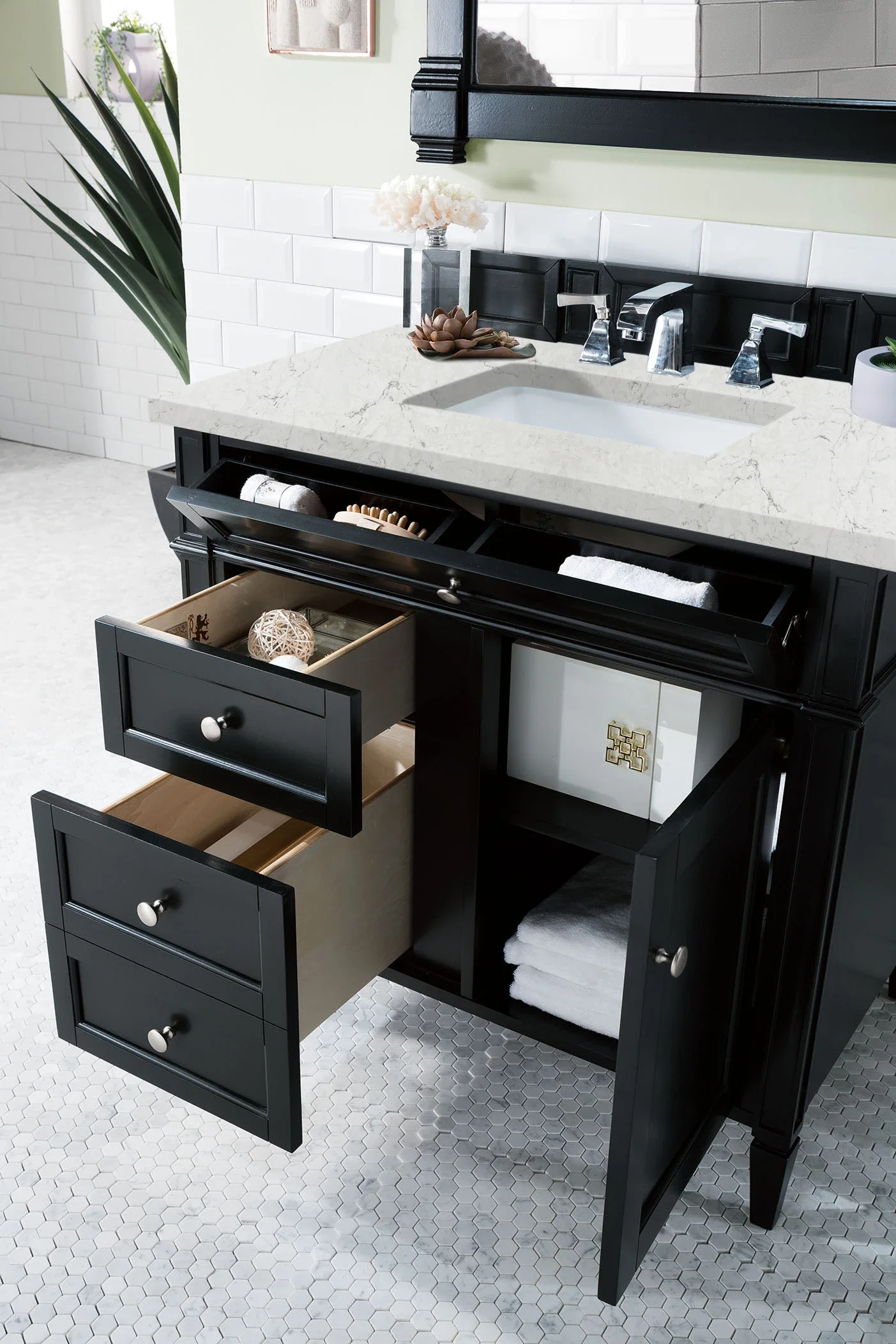 Brittany 36" Single Vanity, Black Onyx w/ 3 CM Eternal Jasmine Pearl Silestone Top
