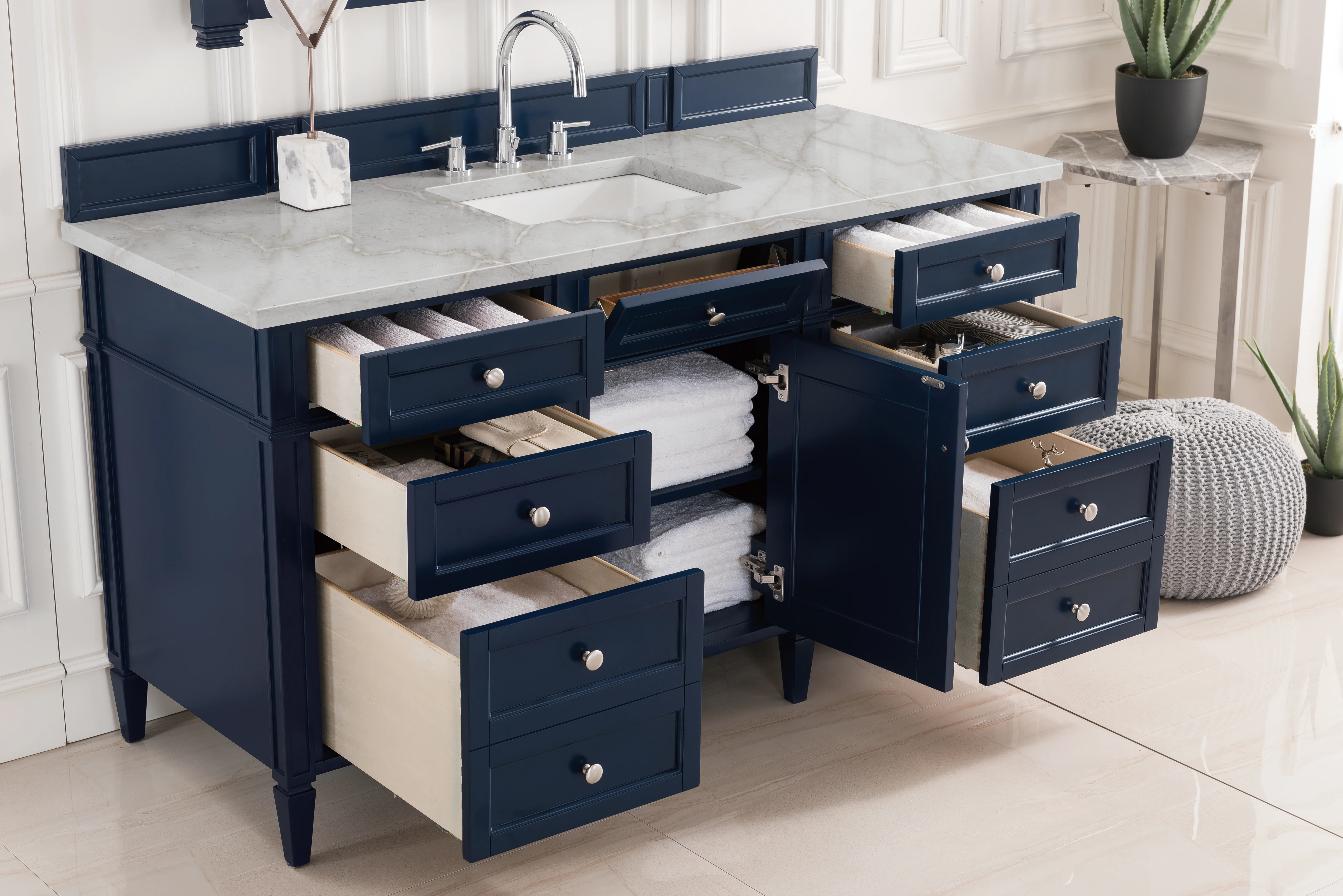 Brittany 60" Single Vanity, Victory Blue w/ 3 CM Victorian Silver Silestone Top w/FreePower Wireless Charger