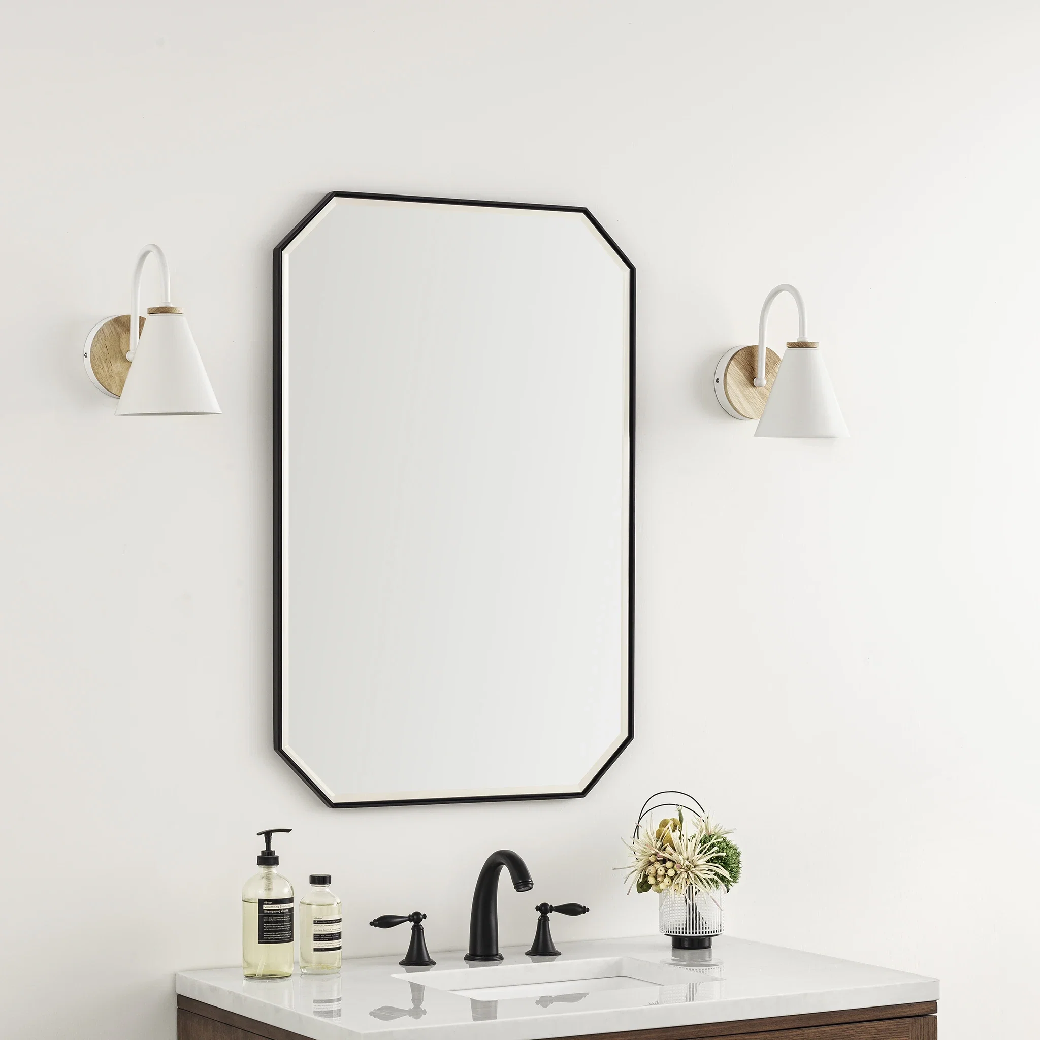Rohe 24" Octagonal Mirror, Matte Black