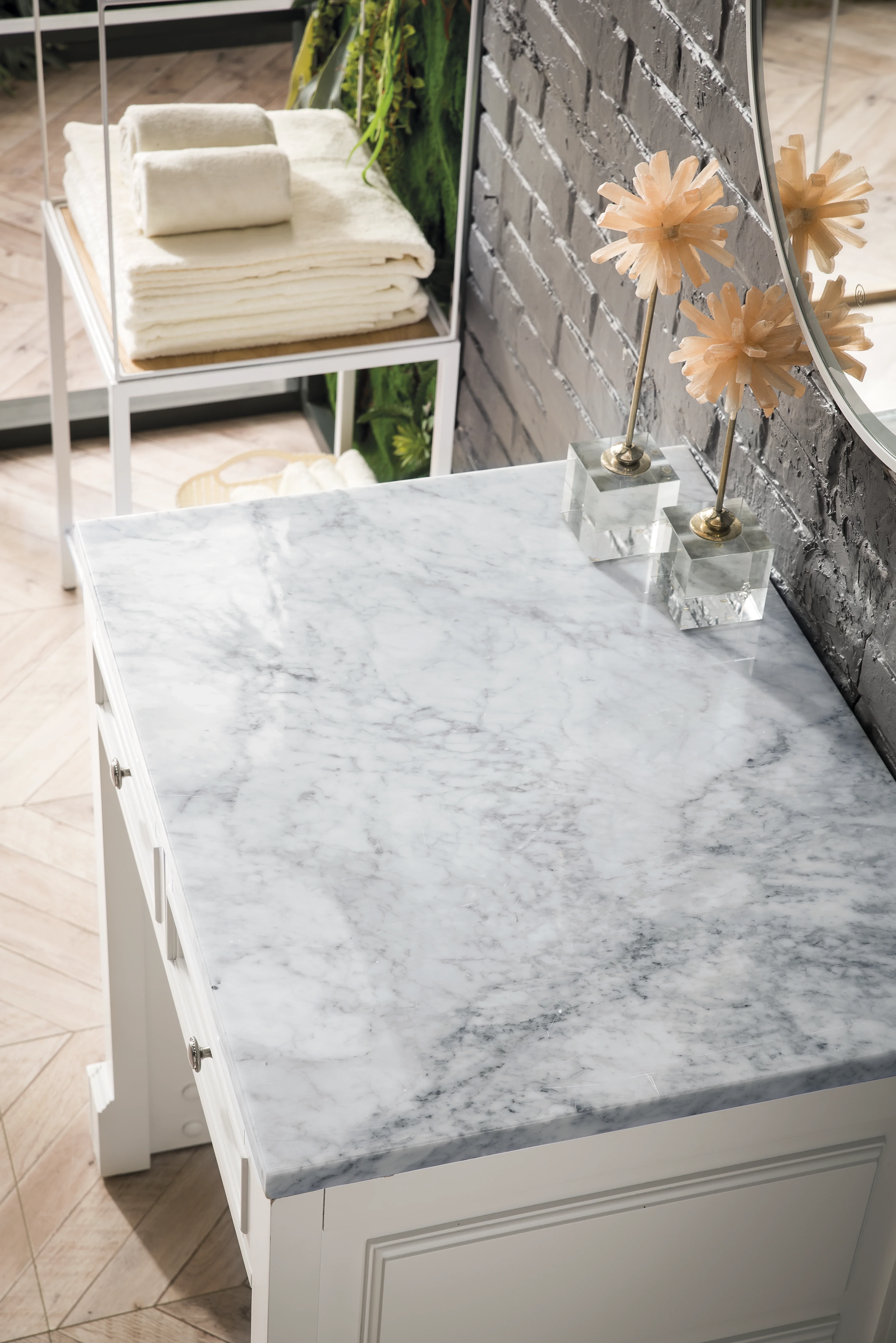 De Soto 30" Countertop Unit, Bright White w/ 3 CM Carrara Marble Top