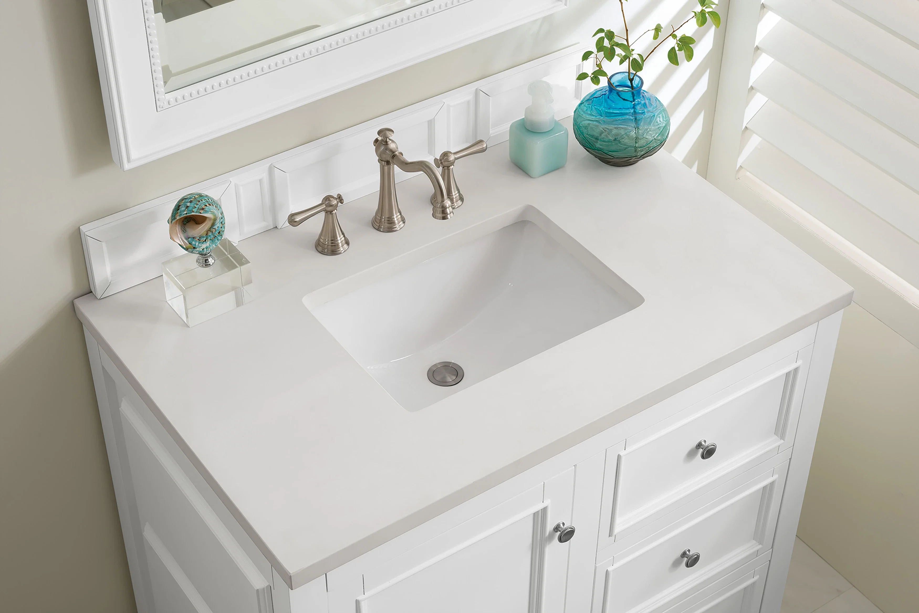 De Soto 36" Single Vanity, Bright White w/ 3 CM White Zeus Silestone Top