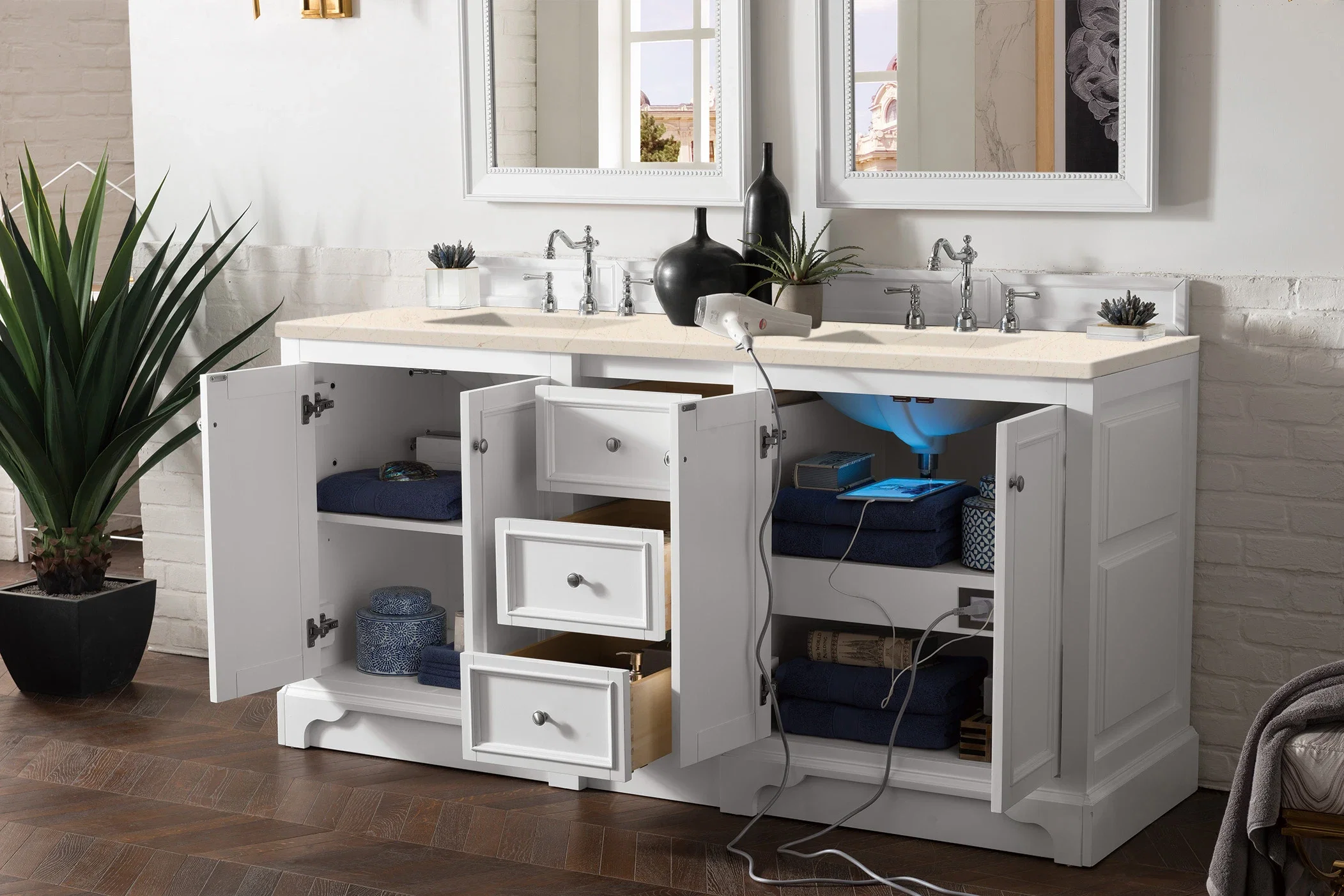 De Soto 72" Double Vanity, Bright White w/ 3 CM Eternal Marfil Silestone Top