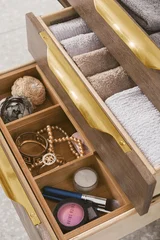 Columbia 59" Double Vanity, Latte Oak, Radiant Gold w/ Glossy White Composite Stone Top