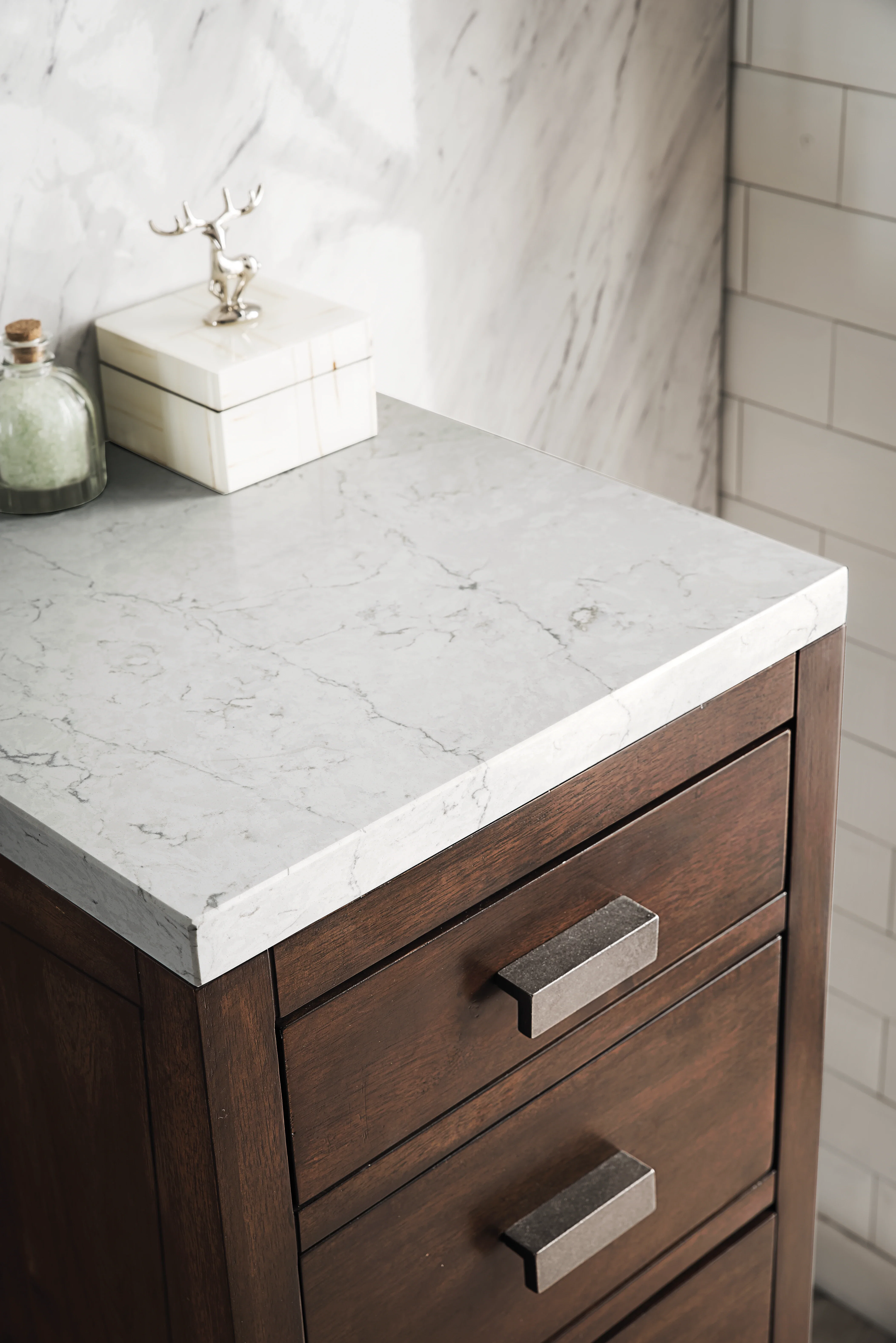 Addison 15" Base Cabinet, Mid-Century Acacia w/ 3 CM Eternal Jasmine Pearl Silestone Top
