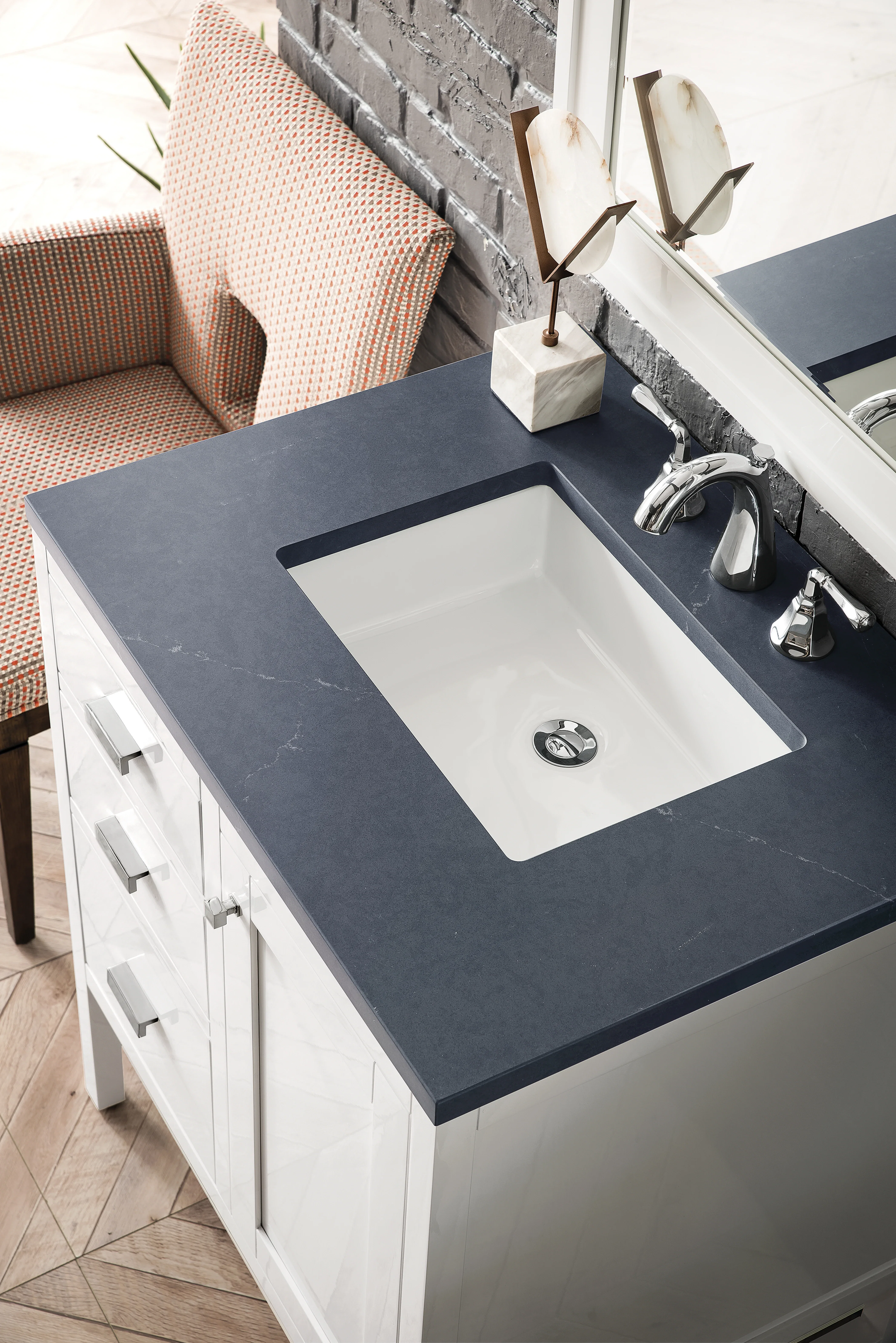 Addison 30" Single Vanity, Glossy White w/ 3 CM Charcoal Soapstone Silestone Top