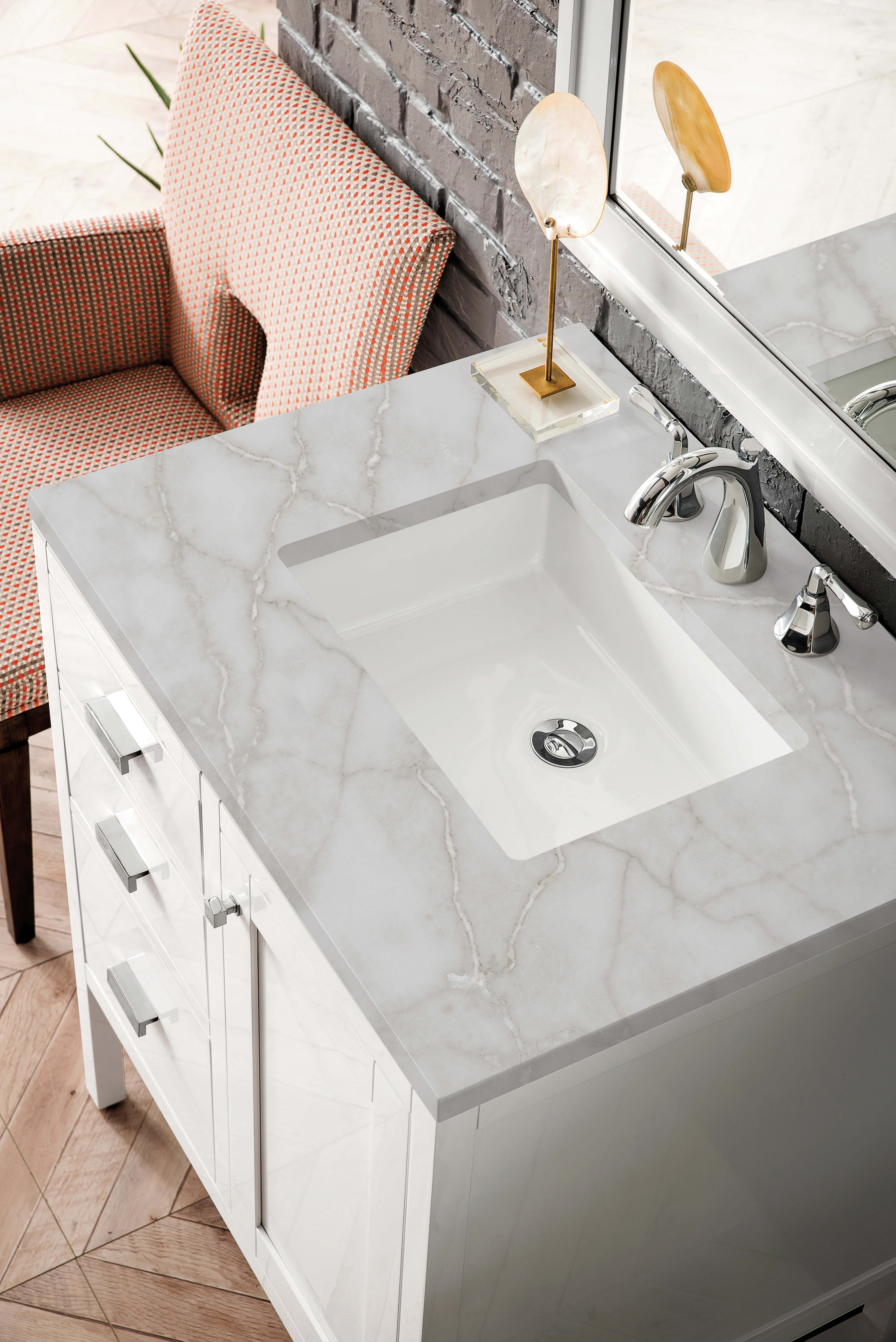 Addison 30" Single Vanity, Glossy White w/ 3 CM Victorian Silver Silestone Top