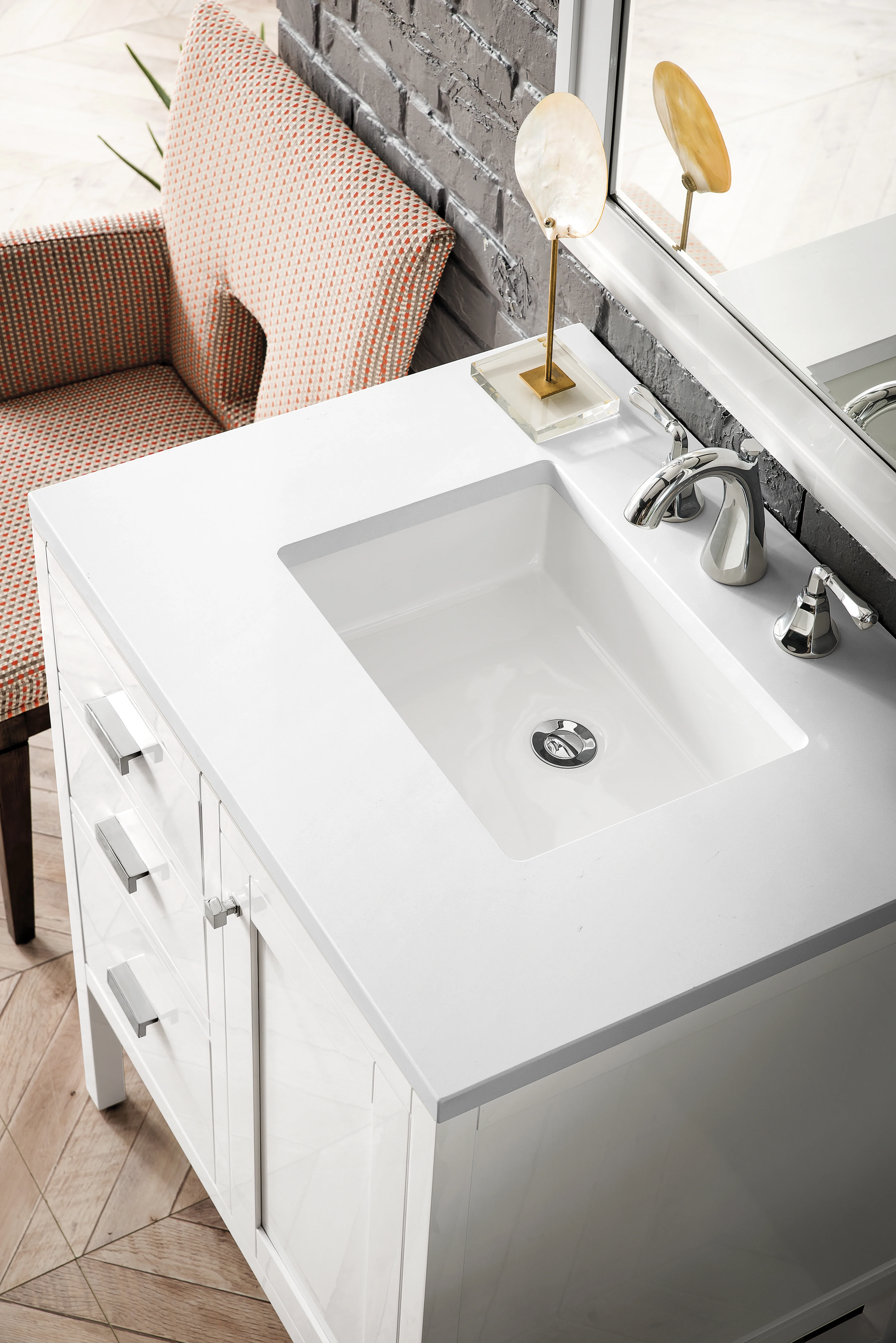 Addison 30" Single Vanity, Glossy White w/ 3 CM White Zeus Silestone Top