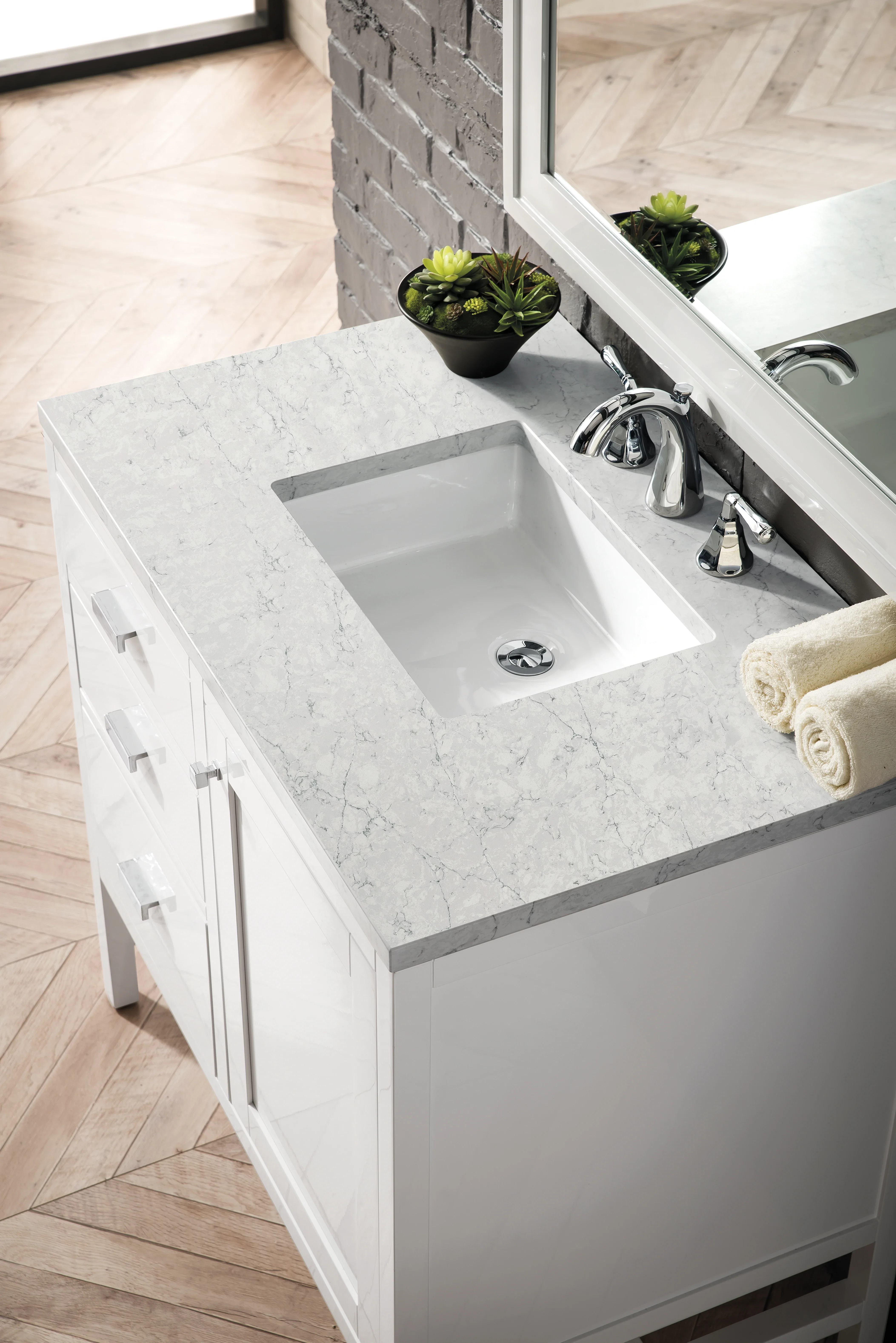 Addison 36" Single Vanity, Glossy White w/ 3 CM Eternal Jasmine Pearl Silestone Top