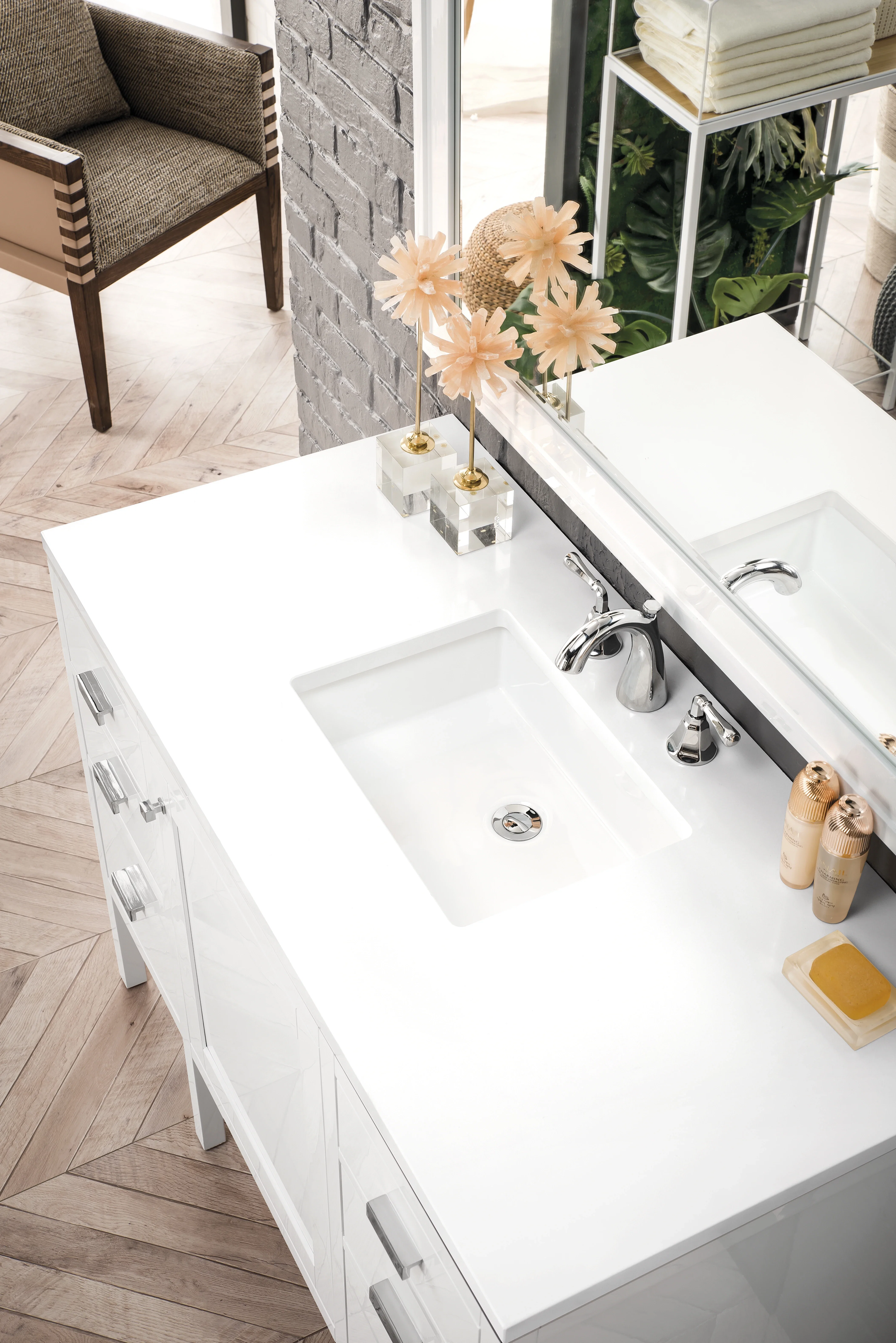 Addison 48" Single Vanity, Glossy White w/ 3 CM White Zeus Silestone Top