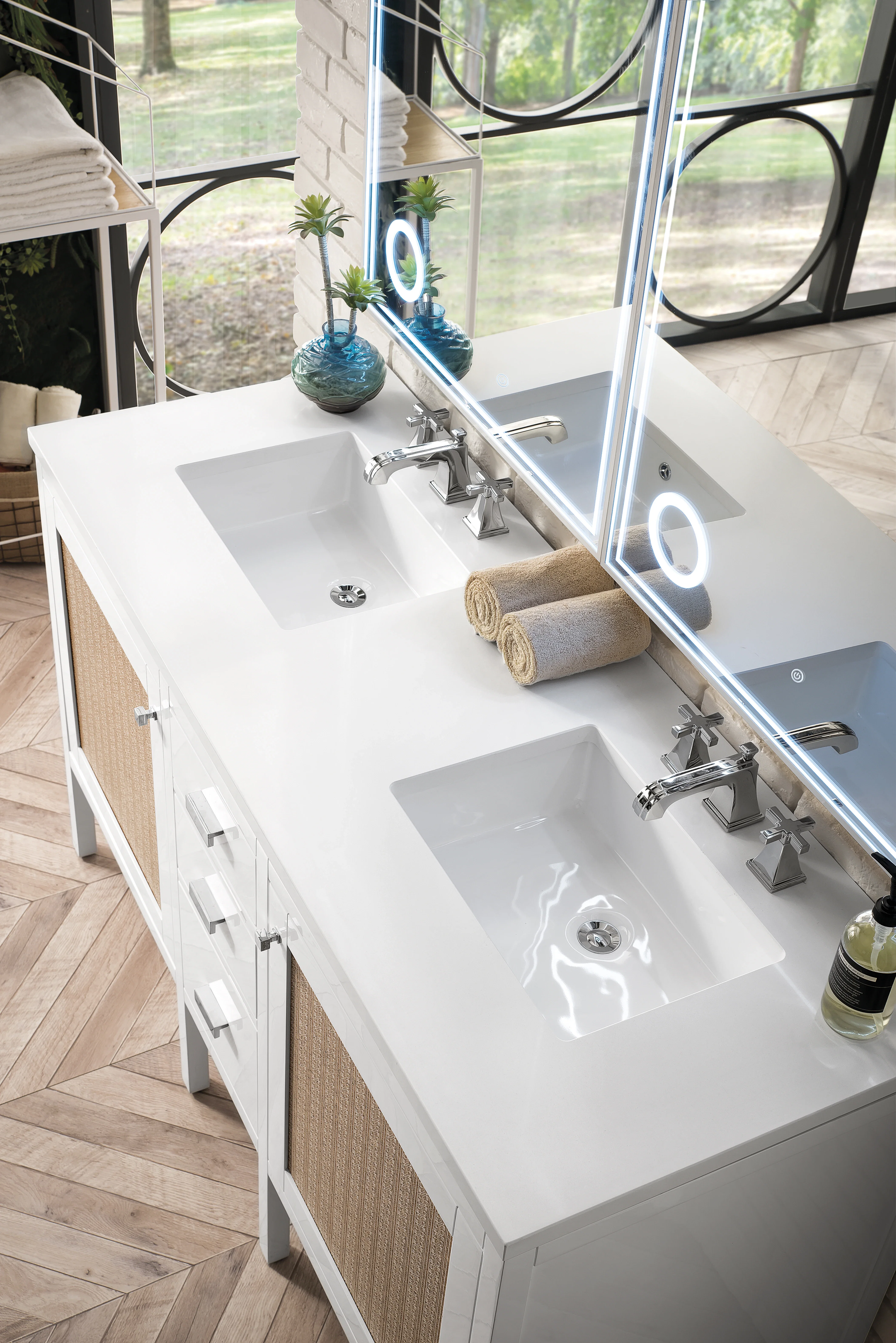 Addison 60" Double Vanity, Glossy White w/ 3 CM White Zeus Silestone Top