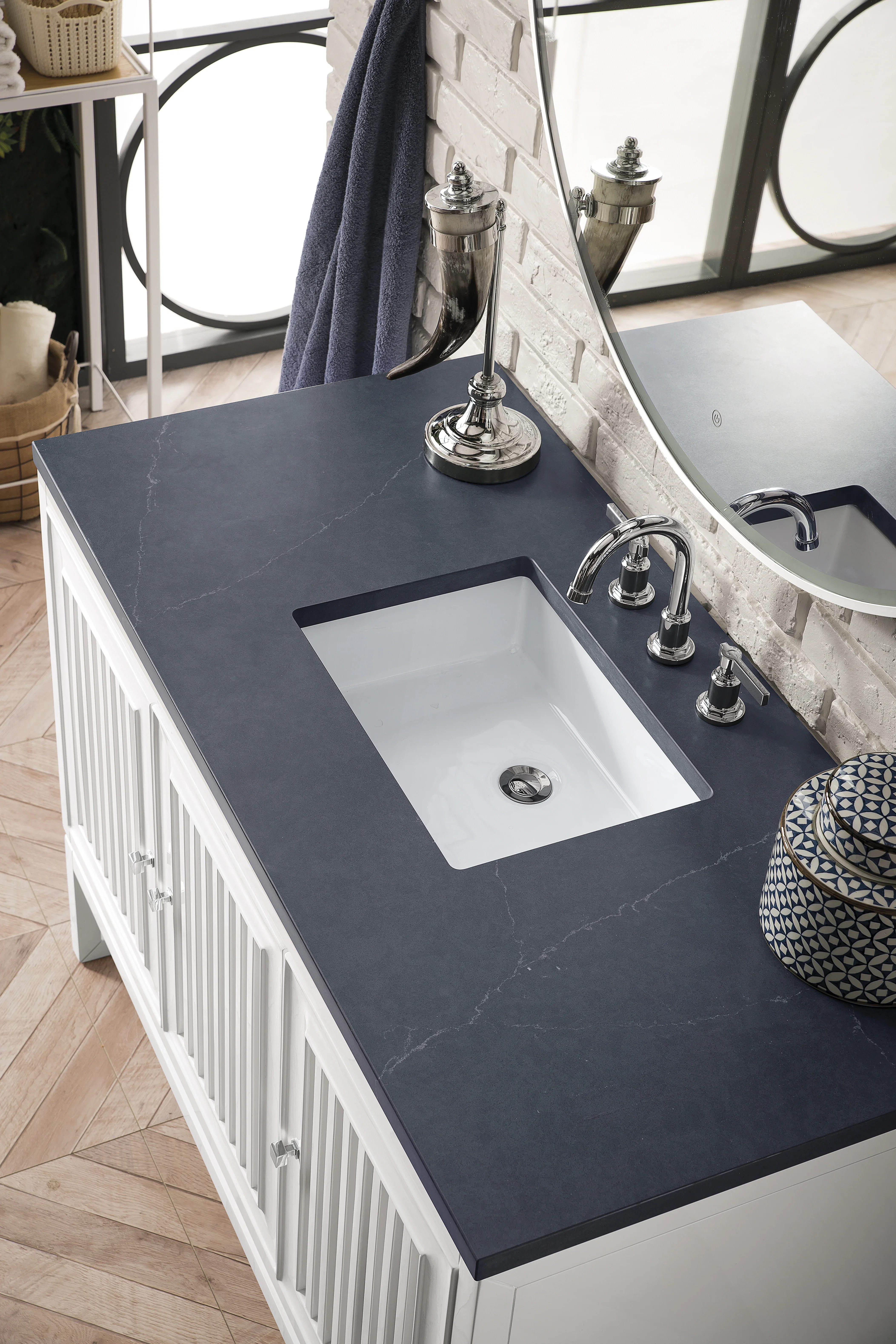 Athens 48" Single Vanity, Glossy White w/ 3 CM Charcoal Soapstone Silestone Top
