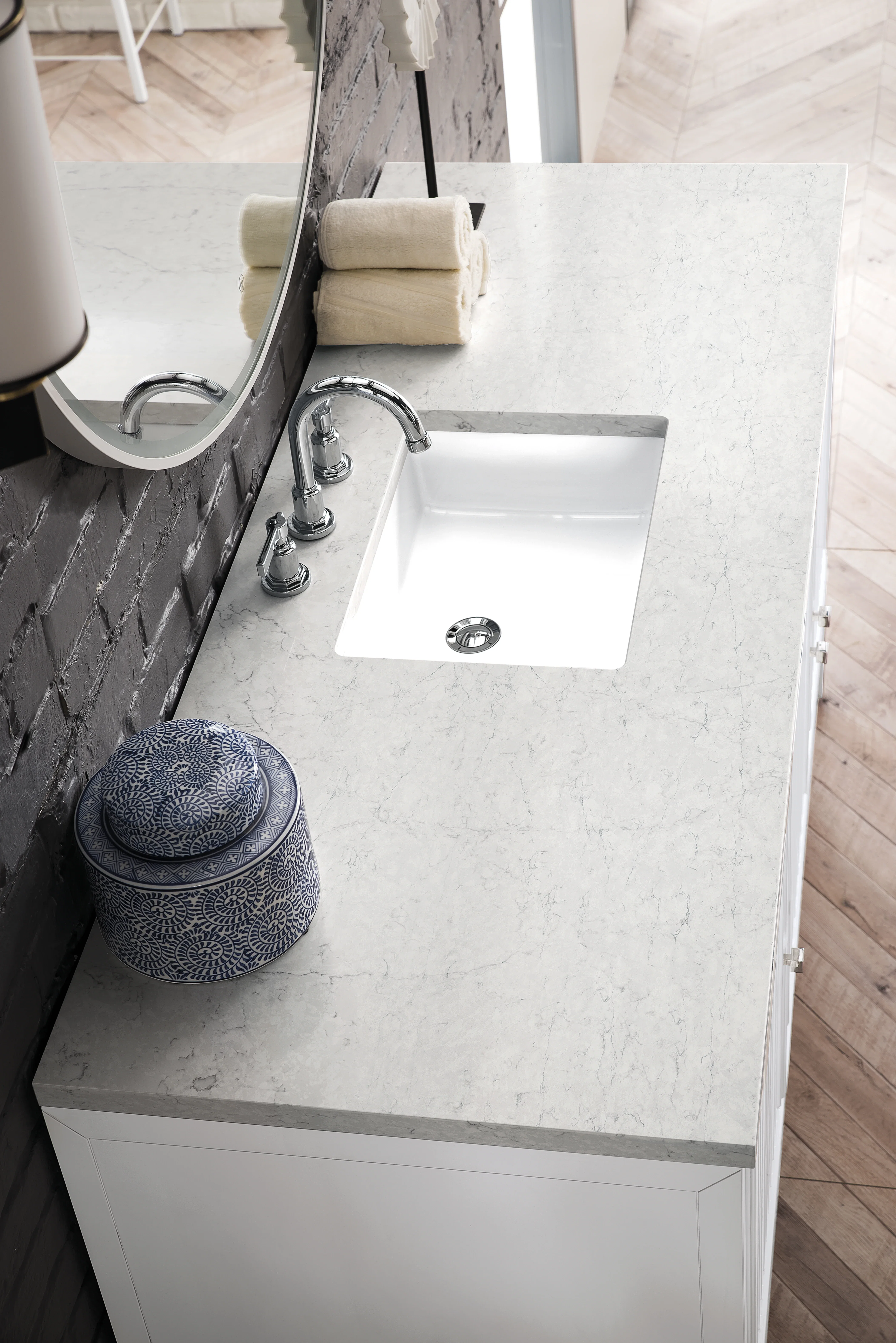 Athens 60" Single Vanity, Glossy White w/ 3 CM Eternal Jasmine Pearl Silestone Top