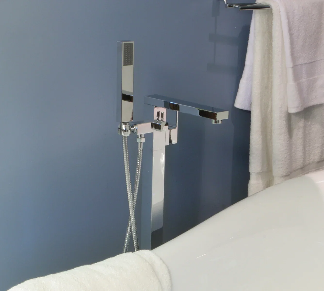 Freestanding Tub Filler — Chrome